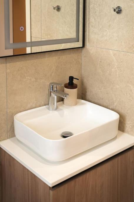 Apartment Mackenzie Sands 2 Bdr Luxe Flat Larnaka
