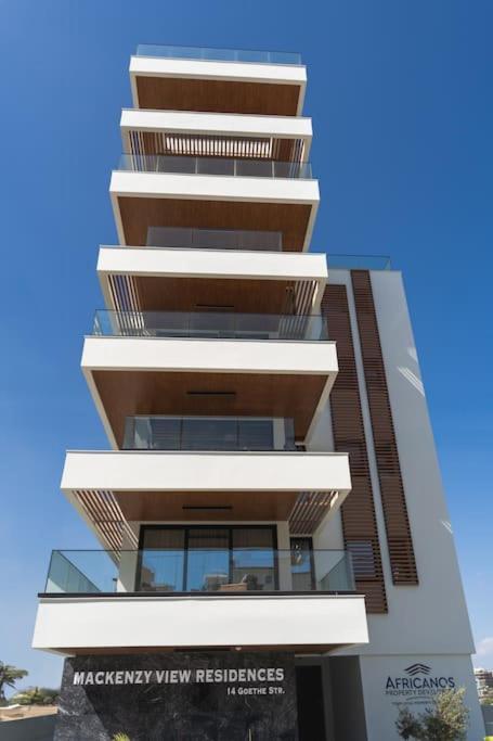 Mackenzie Sands 2 Bdr Luxe Flat Larnaka